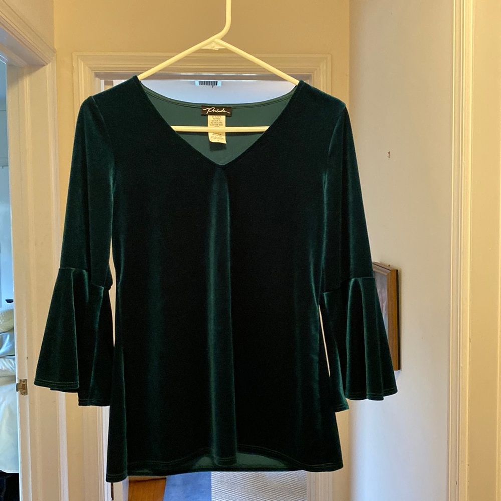 NWT Prelude Green Velvet V-Neck Bell Sleeve Blouse
